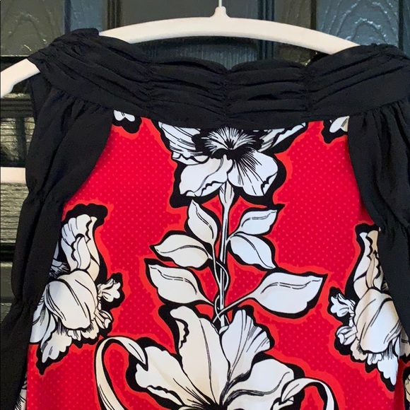 White House Black Market red black blouse M - Picture 5 of 6